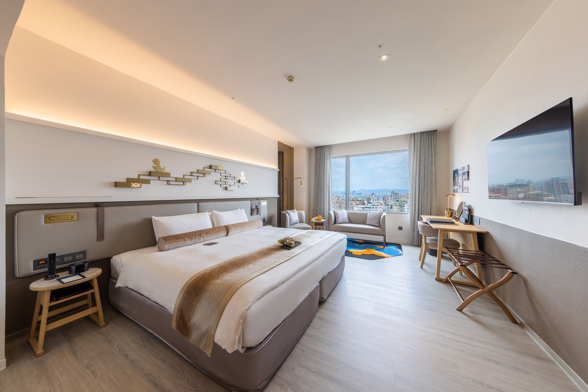 LUXURY, DOUBLE BED