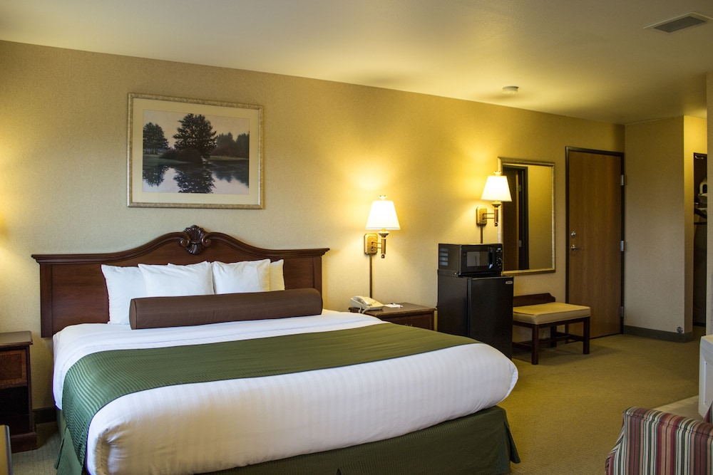 Boarders Inn Amp Suites 25/63