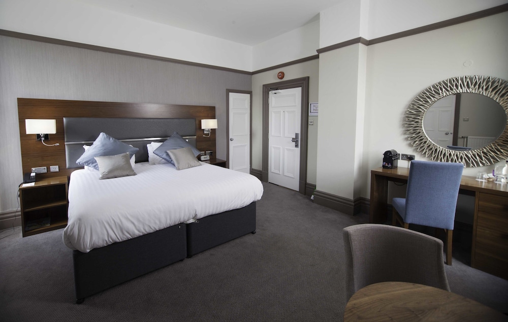 Best Western Chilworth Manor Hotel 15/53