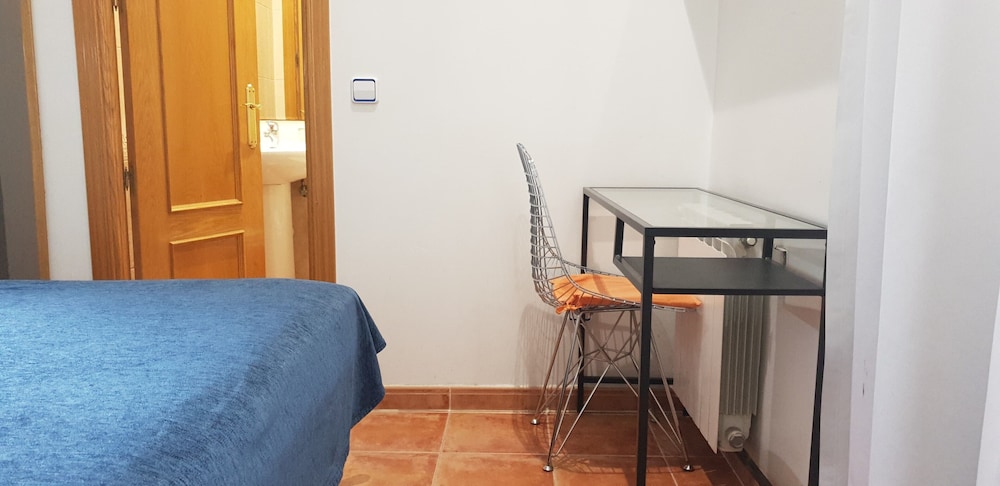 Hostal Las Fuentes 20/66