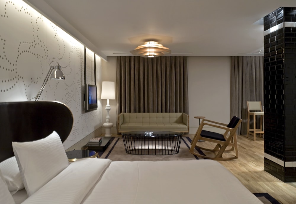 Witt Hotel 21/56