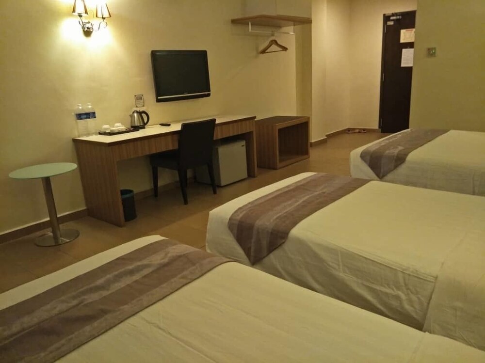 Grand Court Hotel 29/56