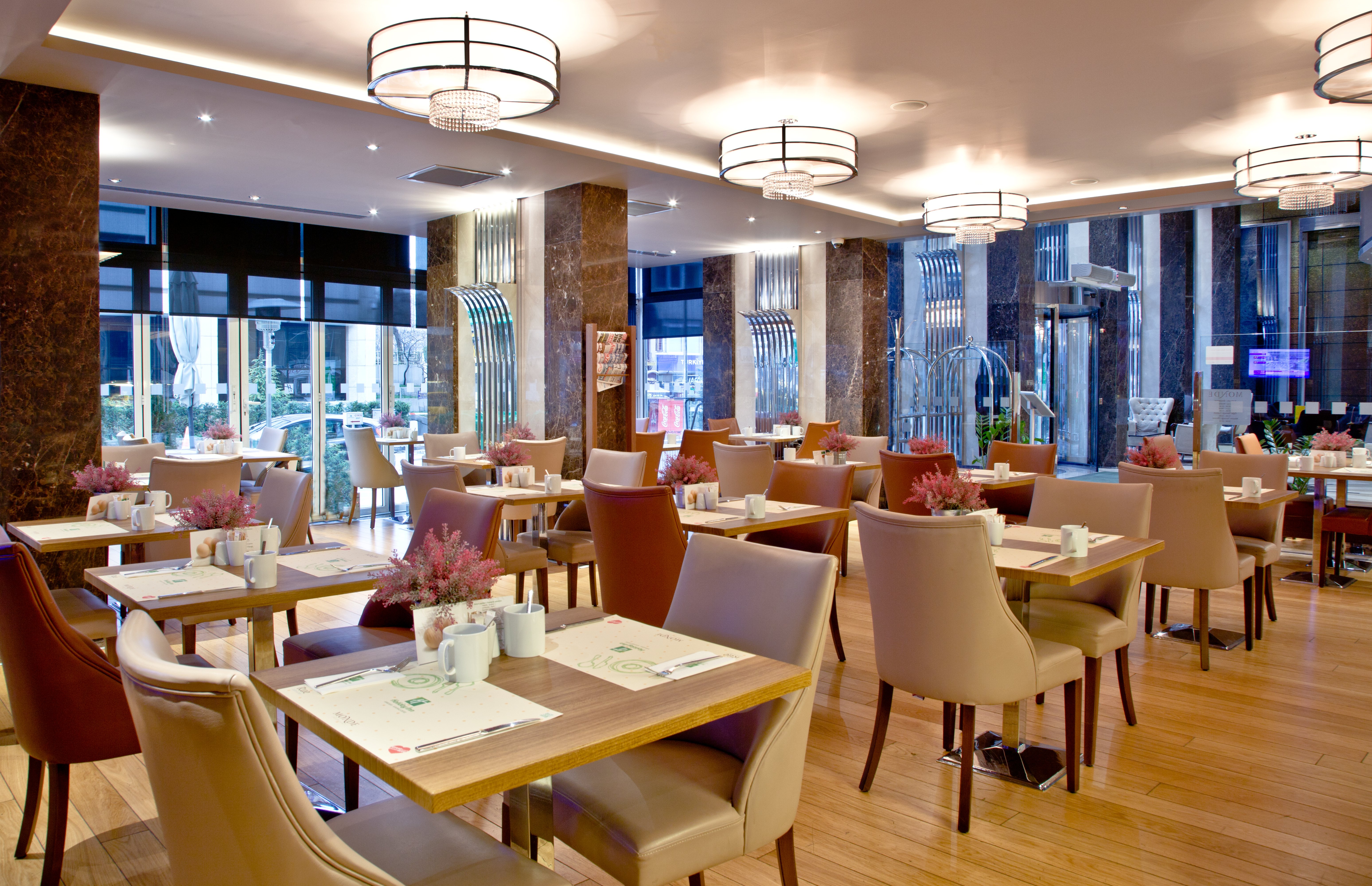 HOLIDAY INN ANKARA - KAVAKLIDERE 55/78