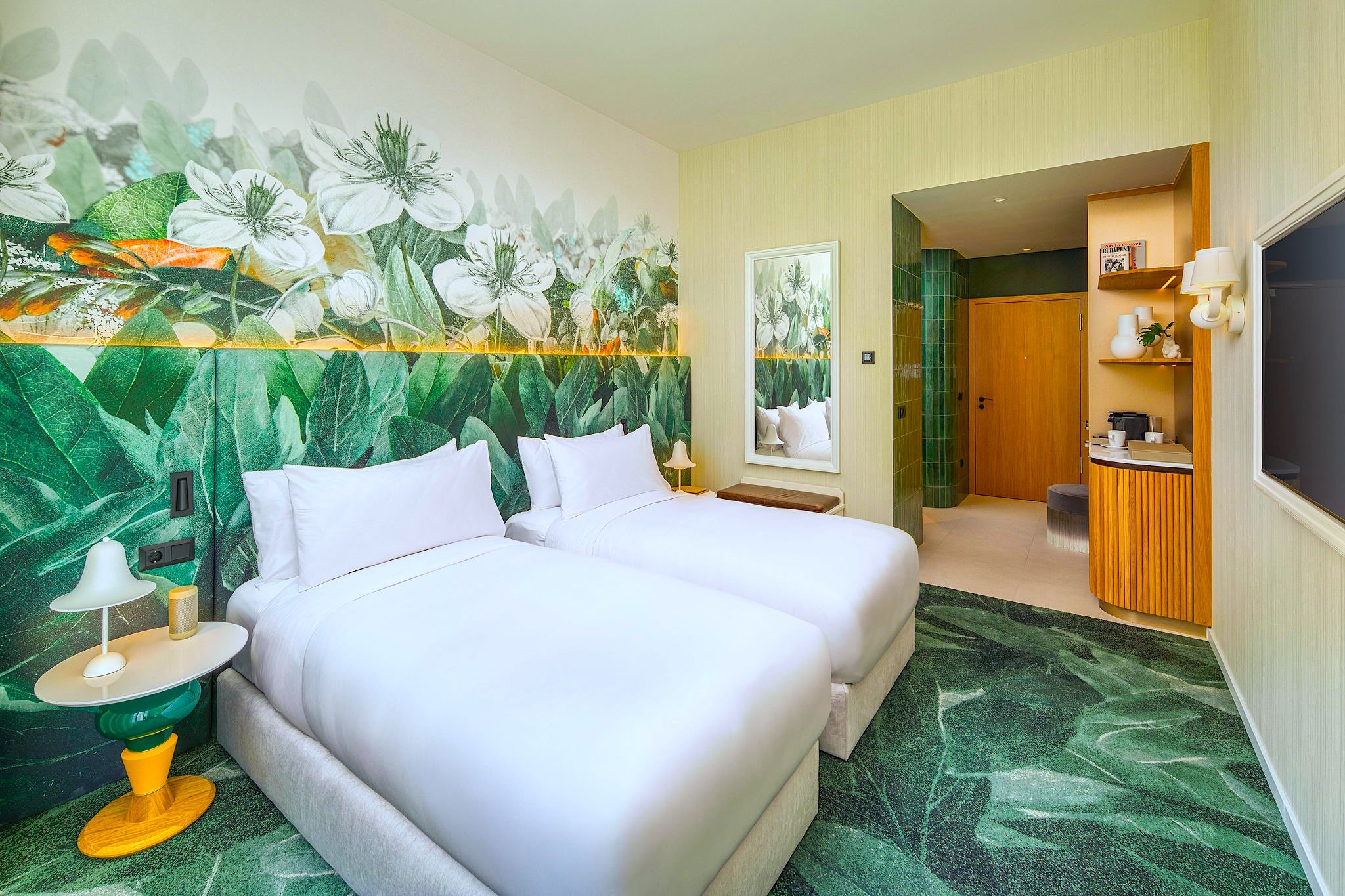 Essential, Twin Beds