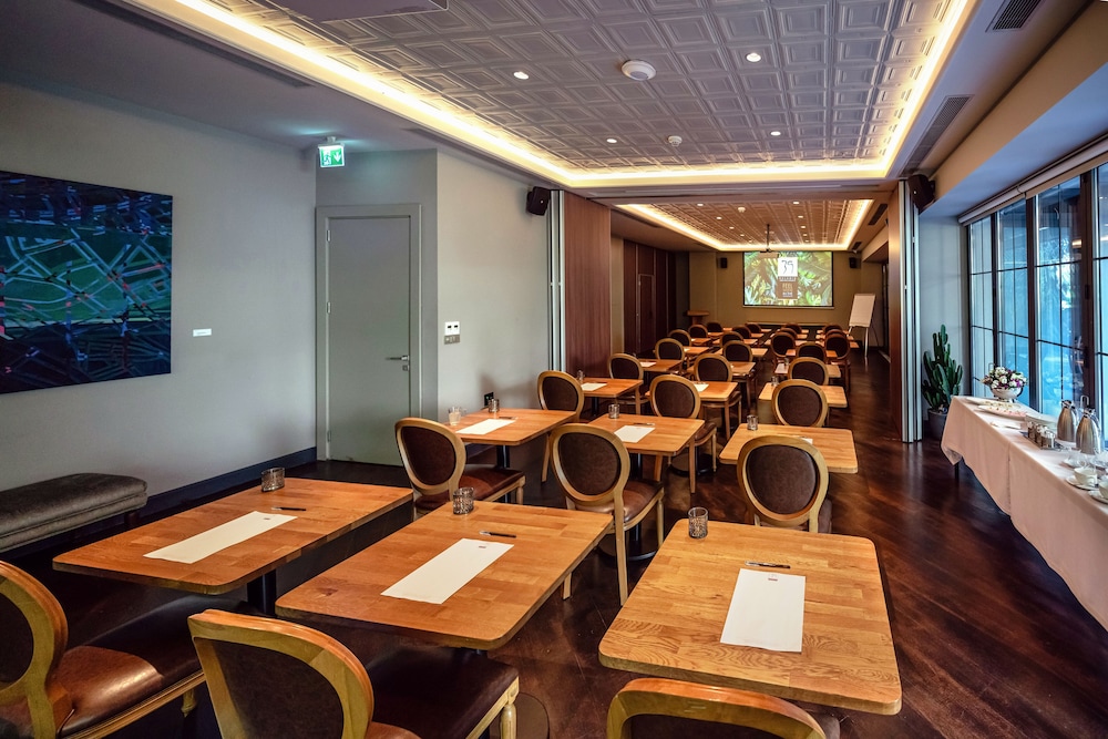 39 Kalamis Marina Hotel 39/50
