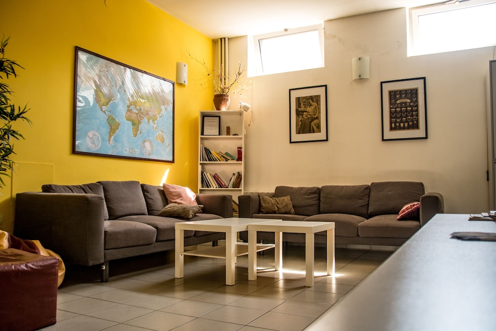 HI Hostel Zagreb 21/32