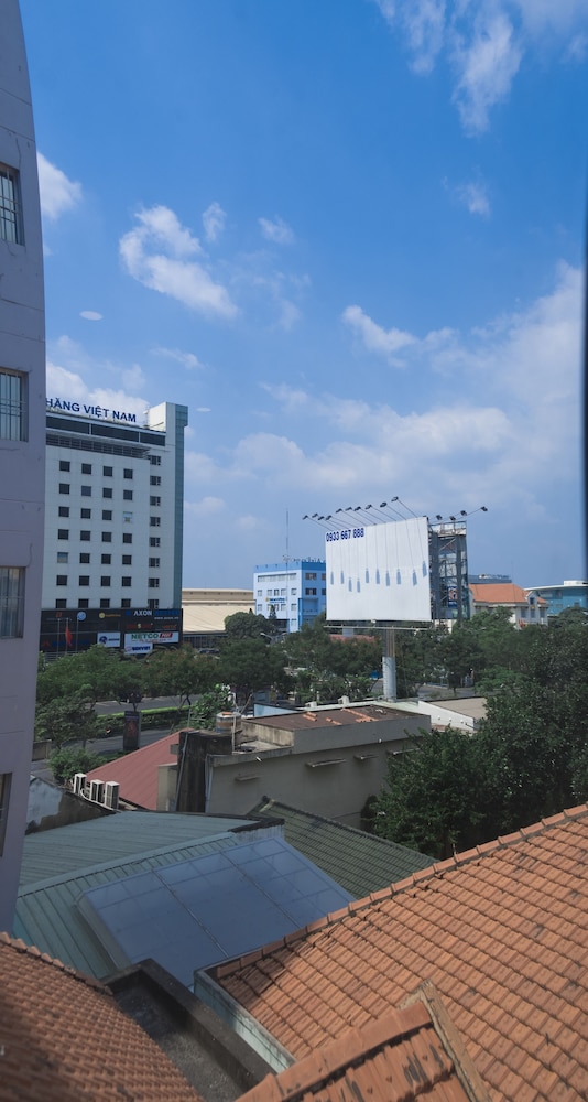White Diamond Hotel - Airport 44/50