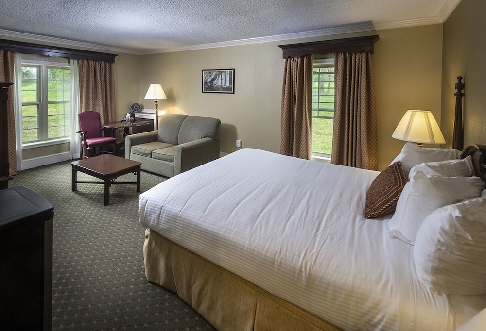 Brandywine River Hotel 11/35