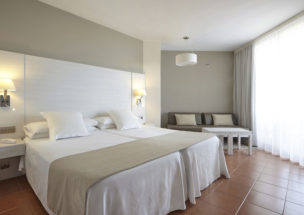 Hotel Tres Torres 26/65