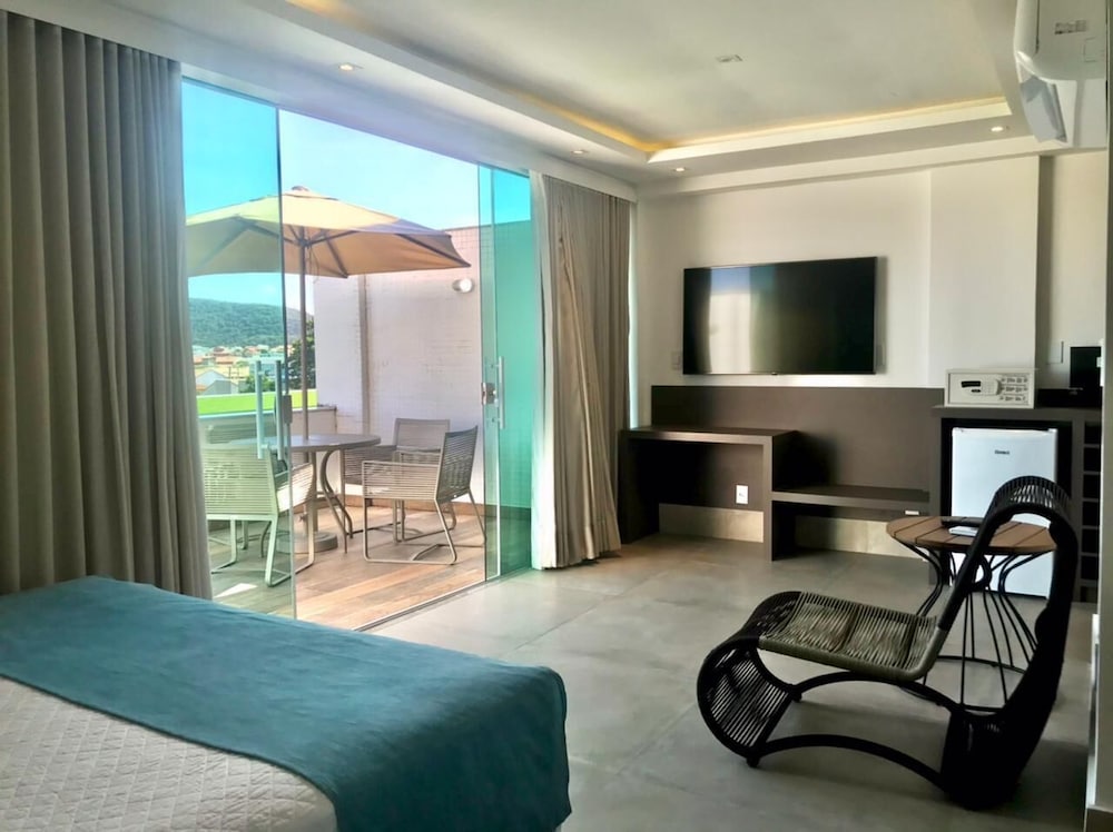 Paradiso Pero Praia Hotel 63/85
