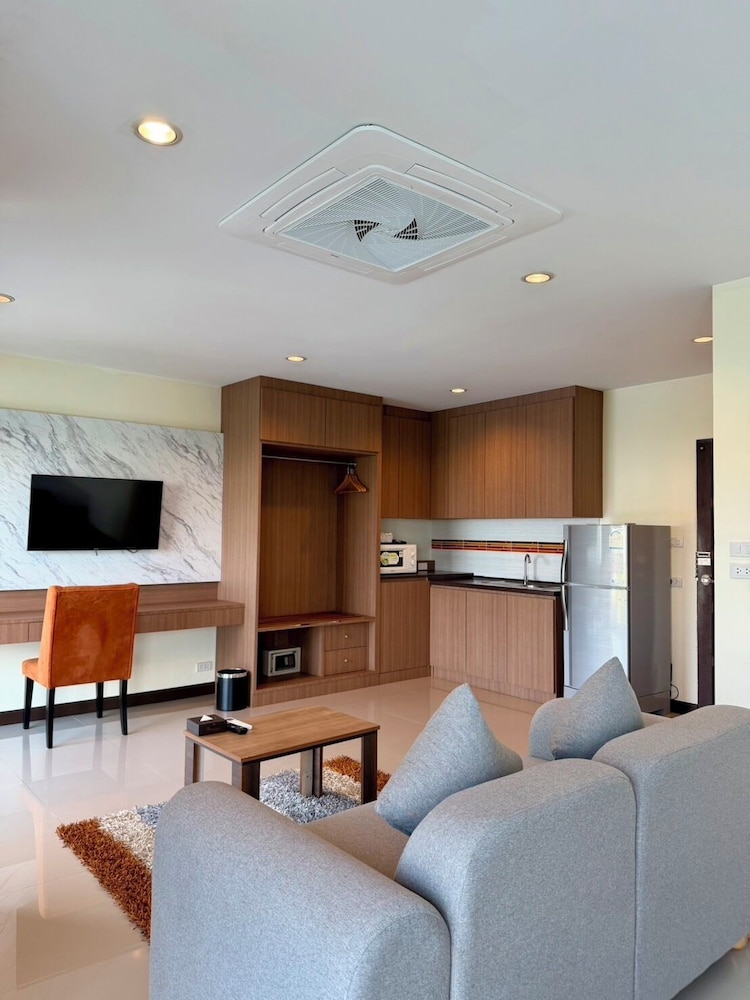 Phavina Hotel & Grand Boutique Rayong 45/72