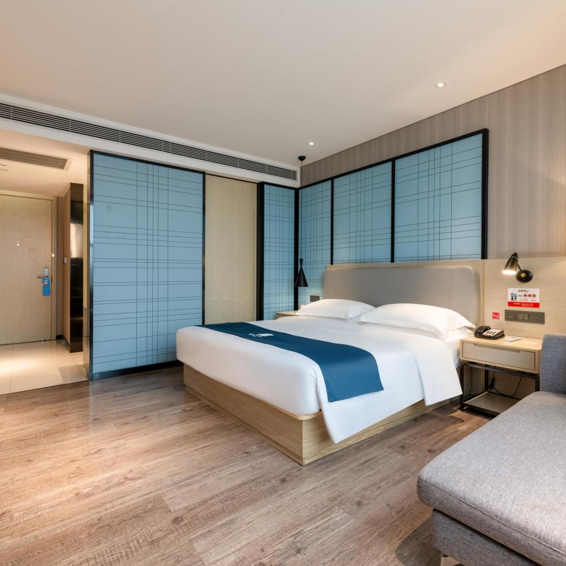 Echarm Hotel( Guangzhou Jiahe Wanggang Metro Station) 9/23