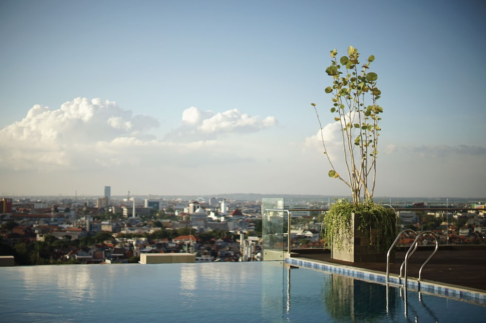 Platinum Tunjungan Hotel 42/50