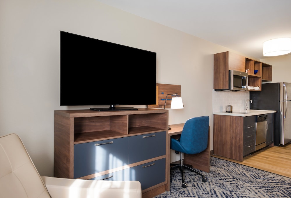 Candlewood Suites Lake Charles-Sulphur 24/30