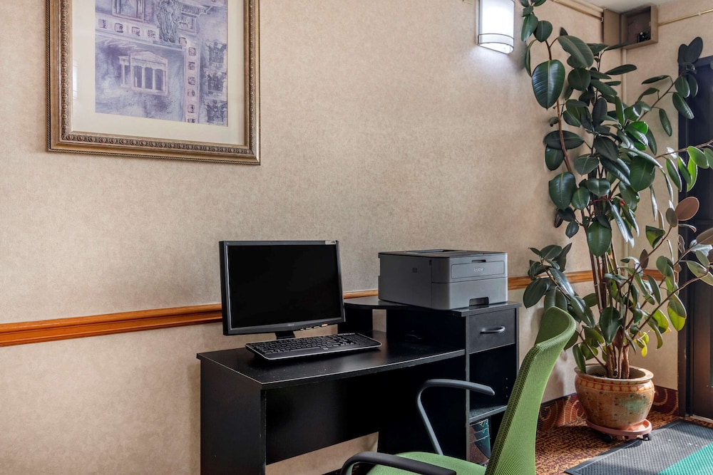 Quality Inn Marietta near Dobbins ARB 35/37