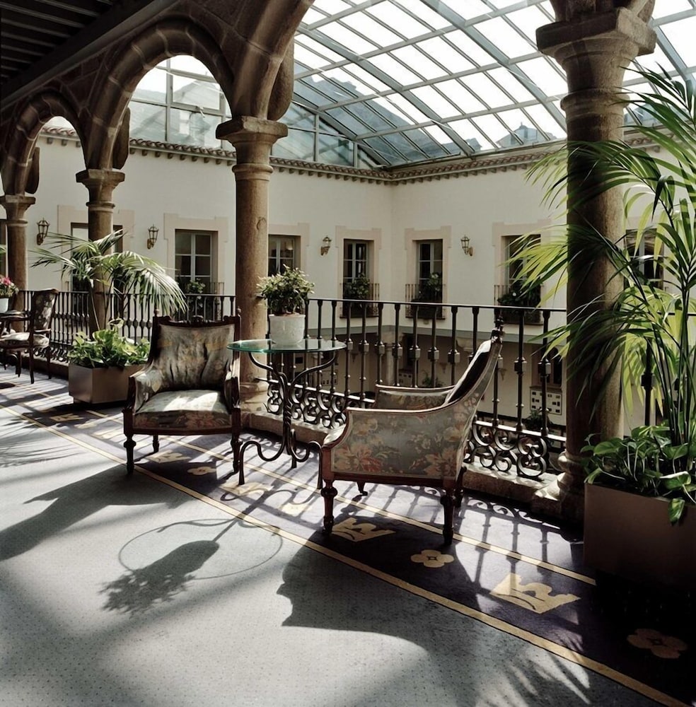 Palacio De Los Velada 19/35