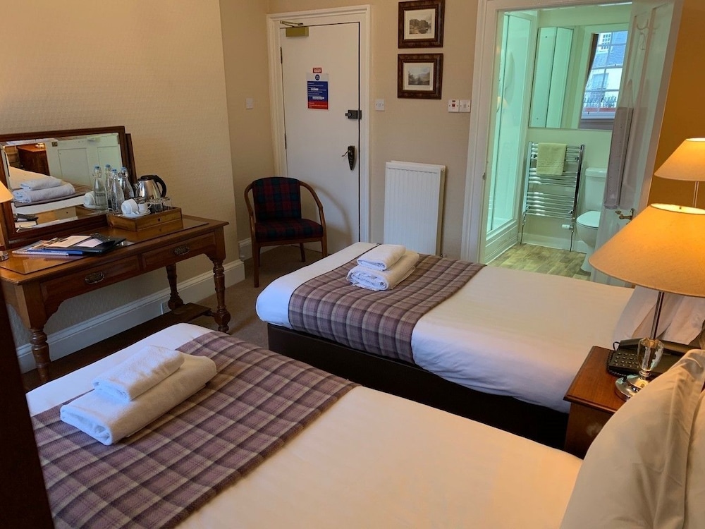 Albany Hotel 23/39