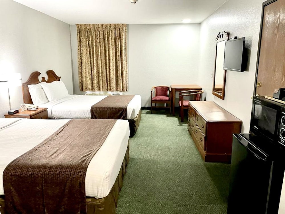 Star City Inn Suites 15/45