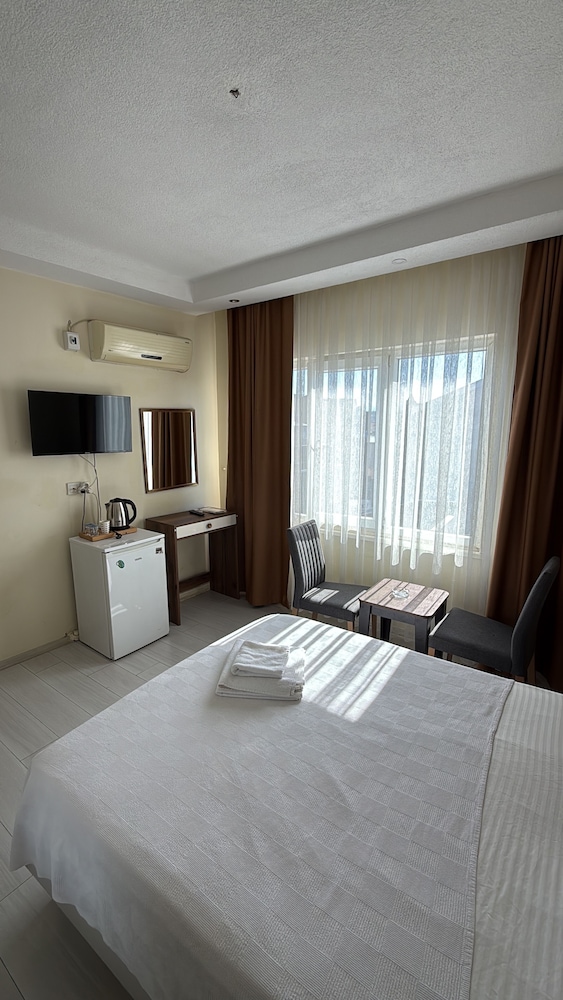 Naval Hotel Yalova 13/39