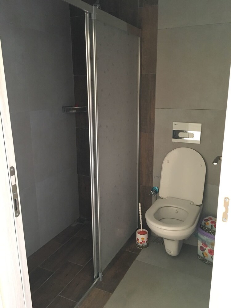 Peri Hotel 34/39