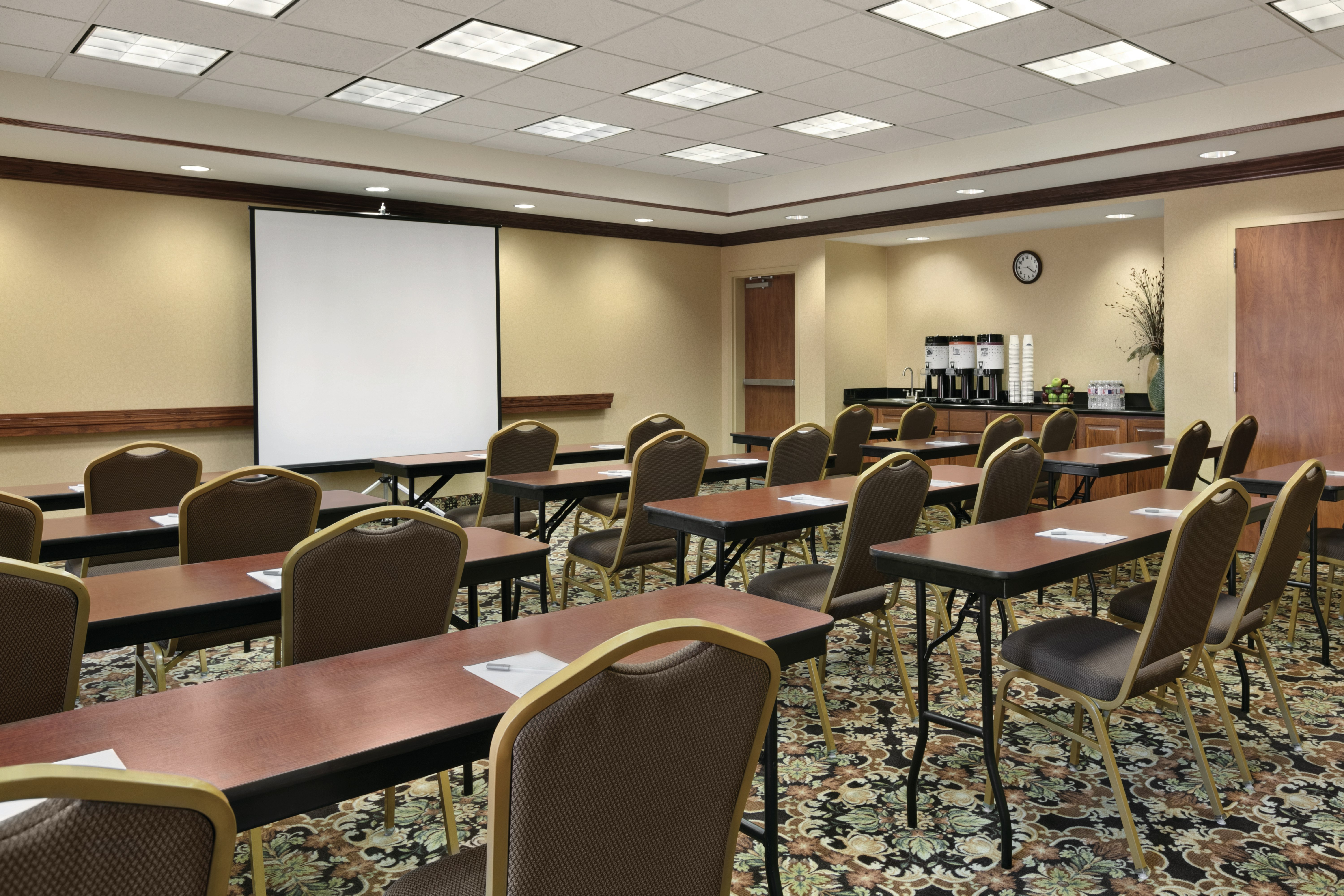 Hampton Inn and Suites Enid 44/50
