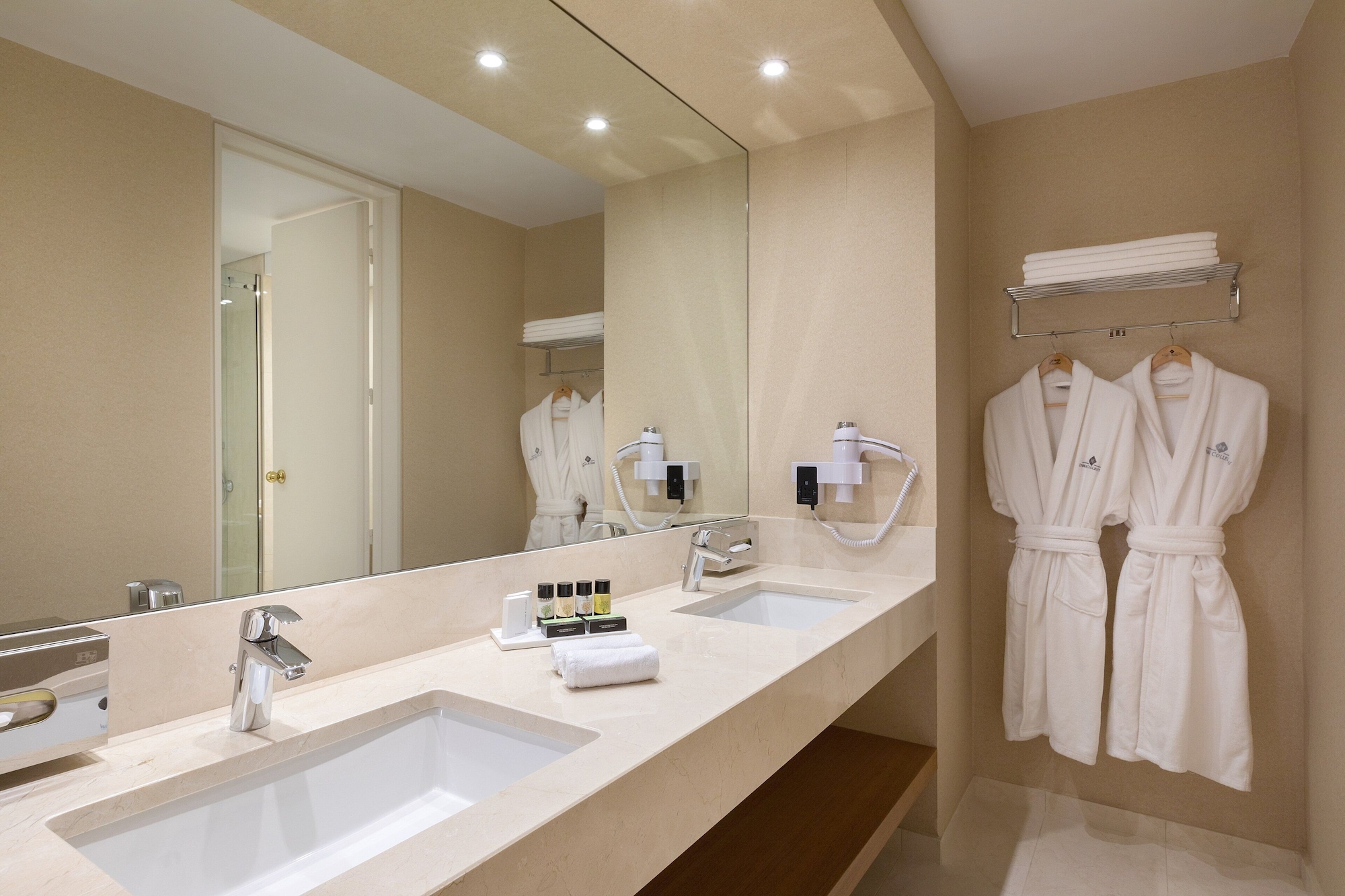 Suite, Queen Bed, Acropolis View