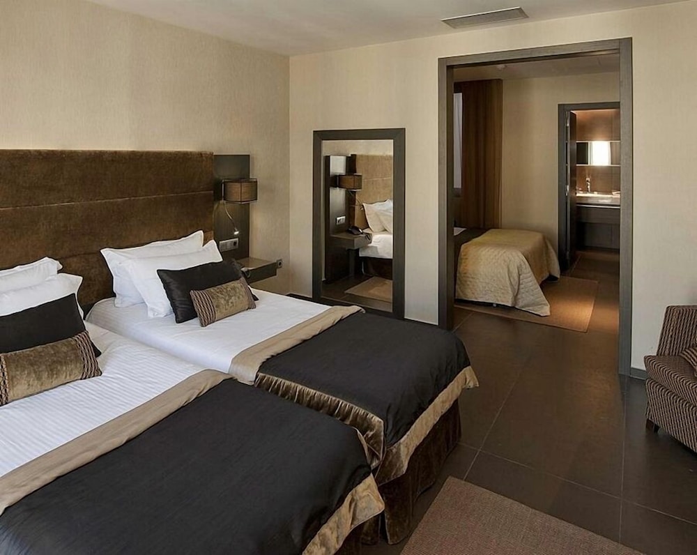 Hotel Constanza 12/64