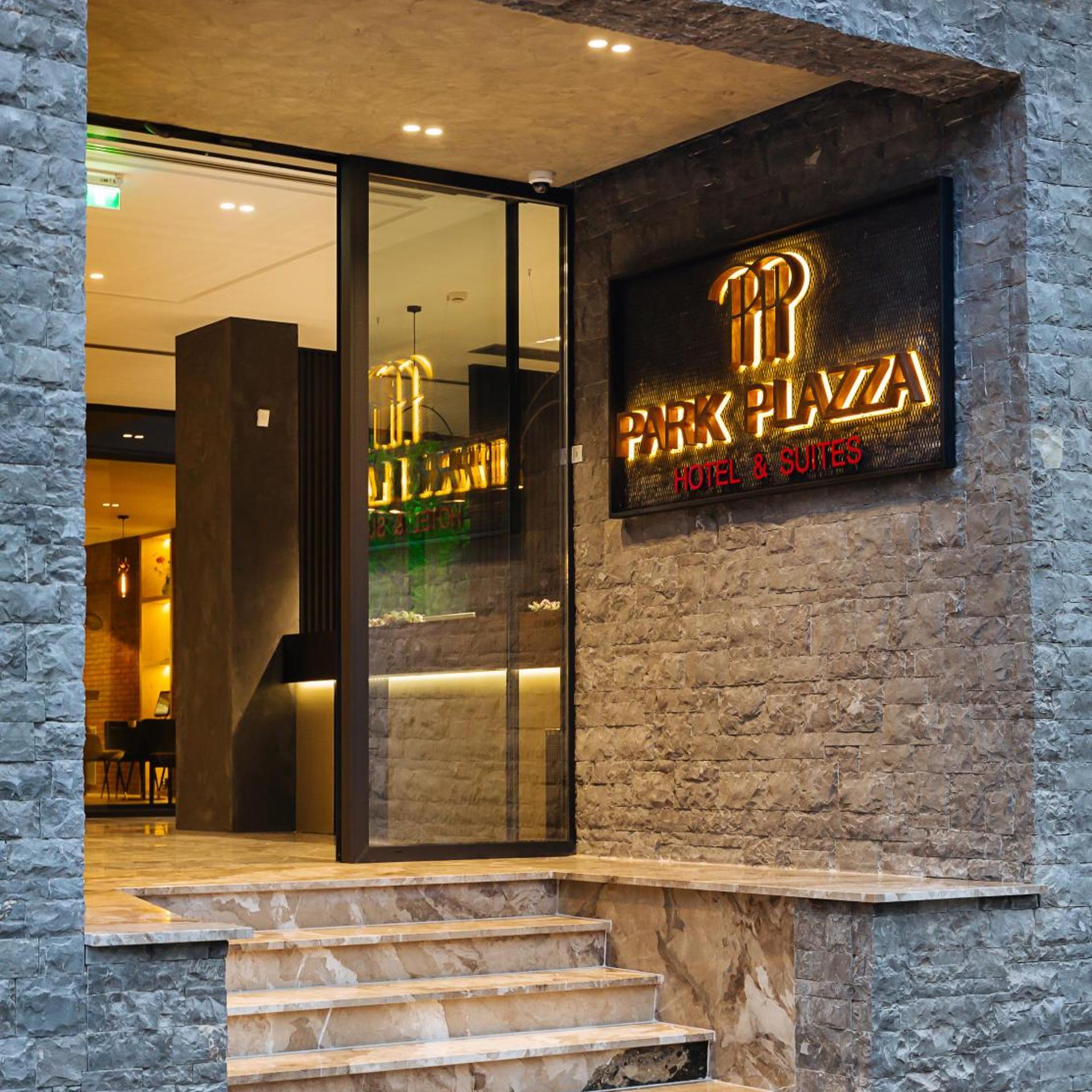 Park Plazza 13/65