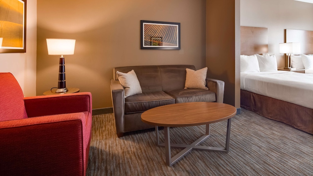 Best Western Plus Jefferson 24/35