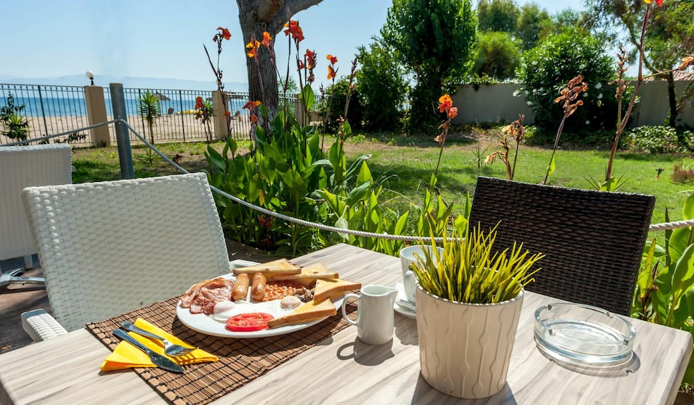 Koulouris Beach 23/50