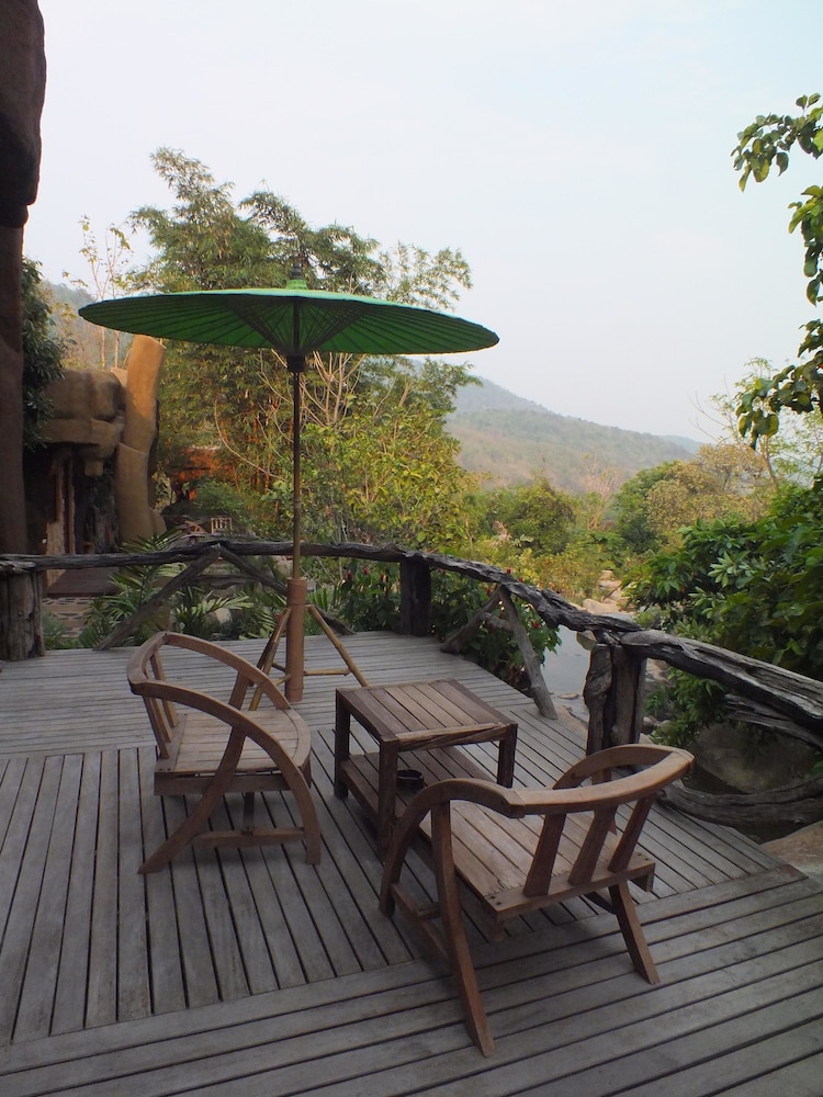 Bura Resort Chiang Rai 36/57