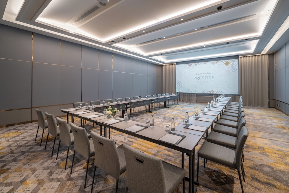 Grande Centre Point Prestige Bangkok 35/45