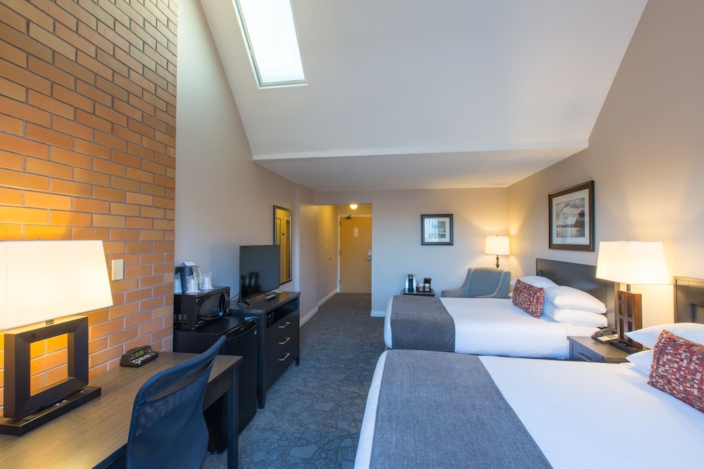 Embassy Inn 34/46