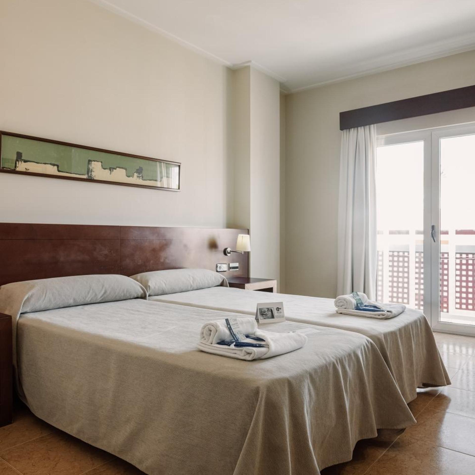 Room, Double or Twin Bed