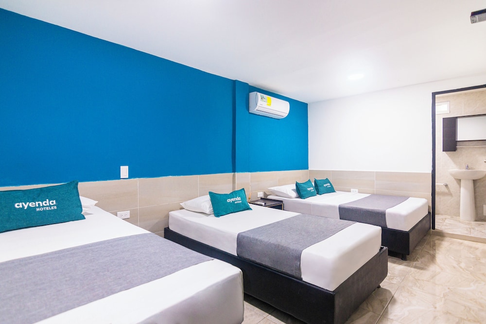 ROOM, TRIPLE