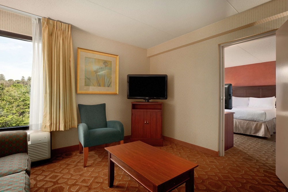 Hampton Inn York 35/53
