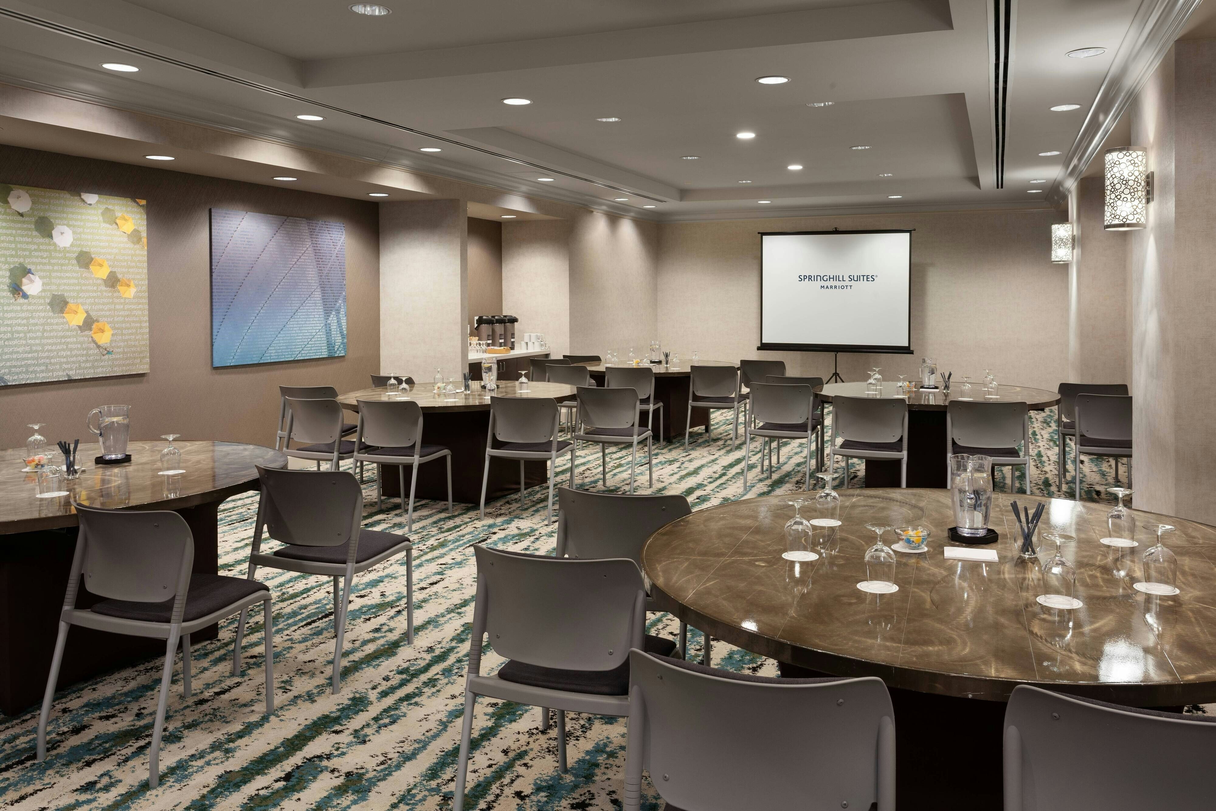 SpringHill Suites by Marriott Orlando Lake Buena Vista in the Marriott Village 49/58