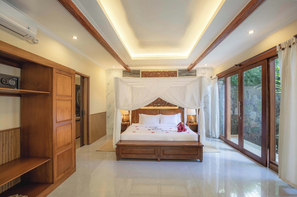Suara Air Luxury Villa Ubud 14/50