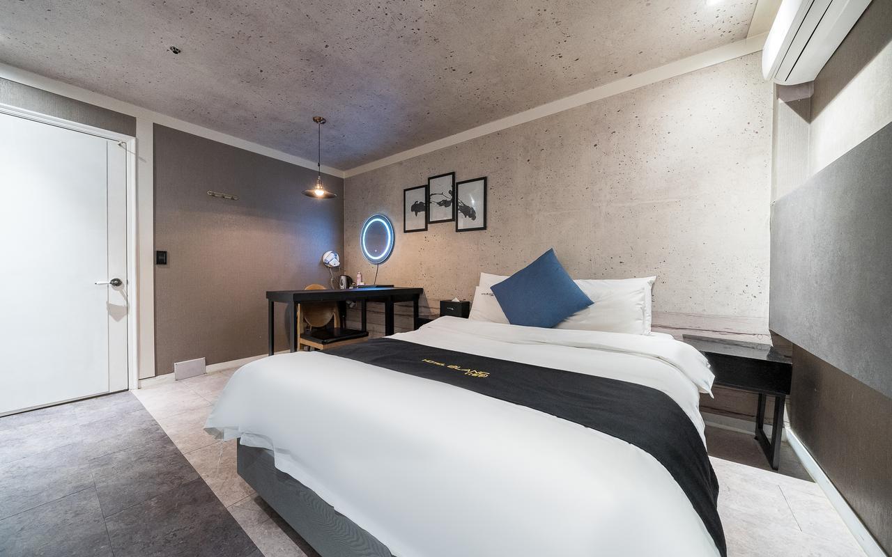 Blanc hotel 5/65