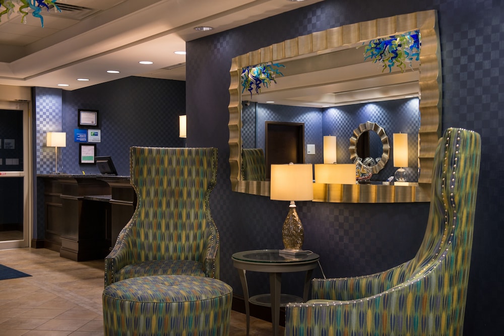 Holiday Inn Express Hotel And Suites Scranton 12/69