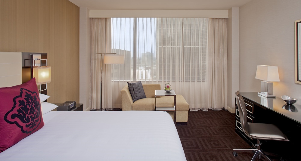 Hyatt Regency New Orleans Hotel 24/69