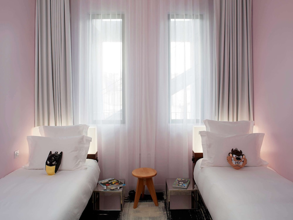 MAMA, MEDIUM, TWIN BEDS