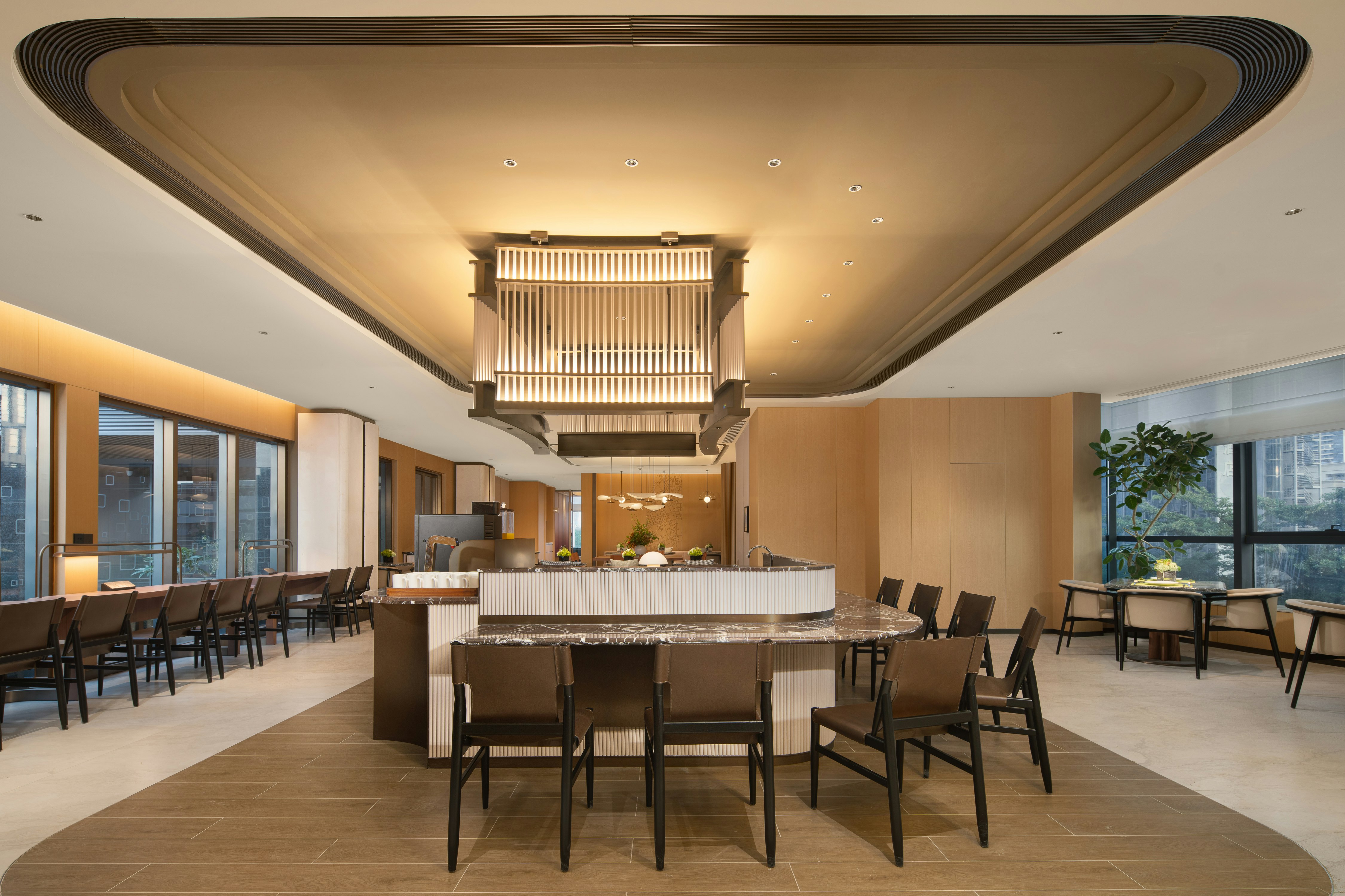 Hilton Garden Inn Shenzhen Pingshan Chaoshang Plaza 35/39
