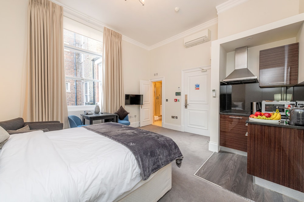 20 Hertford Street 14/50