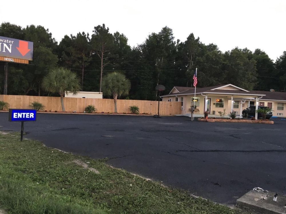 Blackwater Inn 3/36