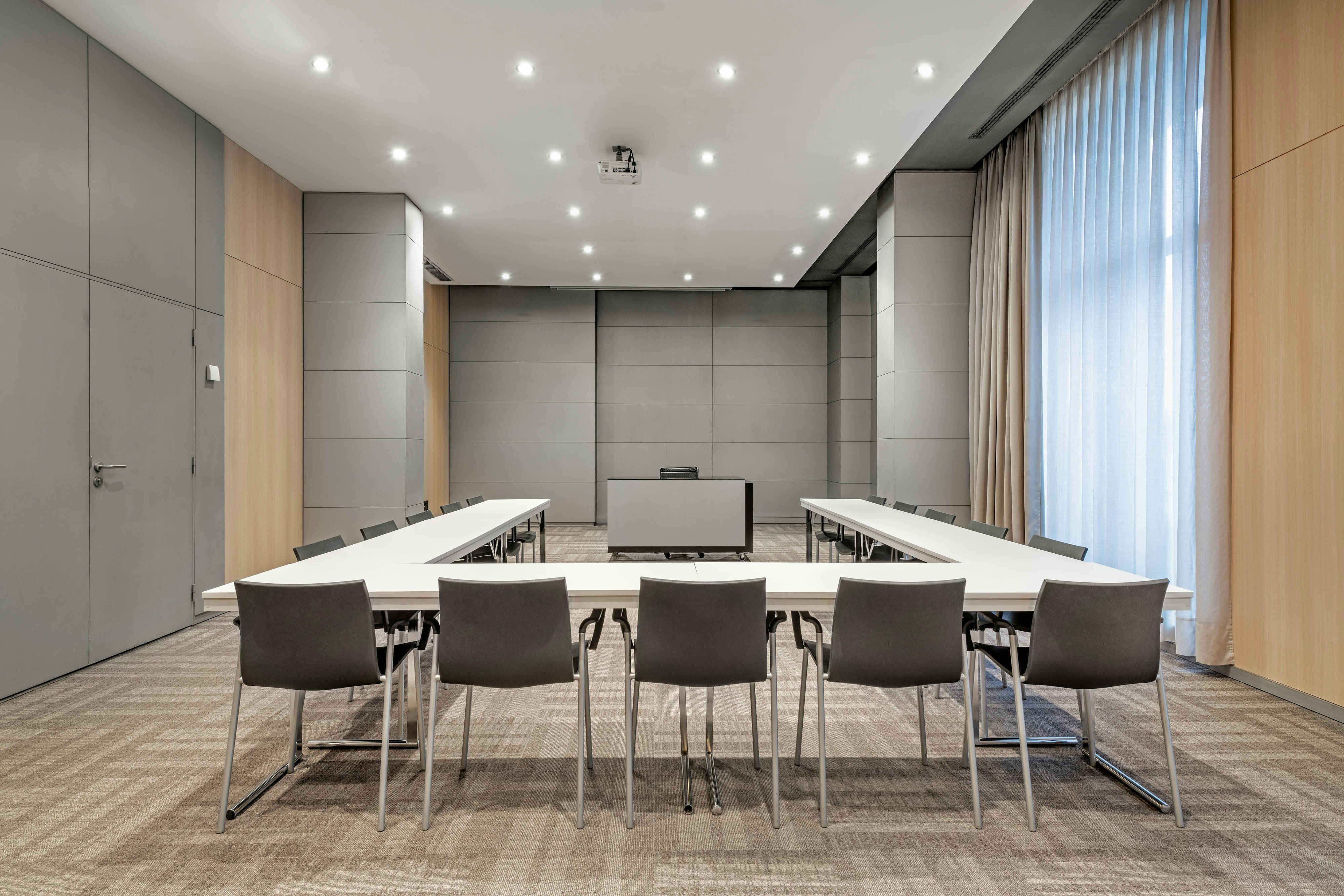 Ac Hotel Porto 43/48