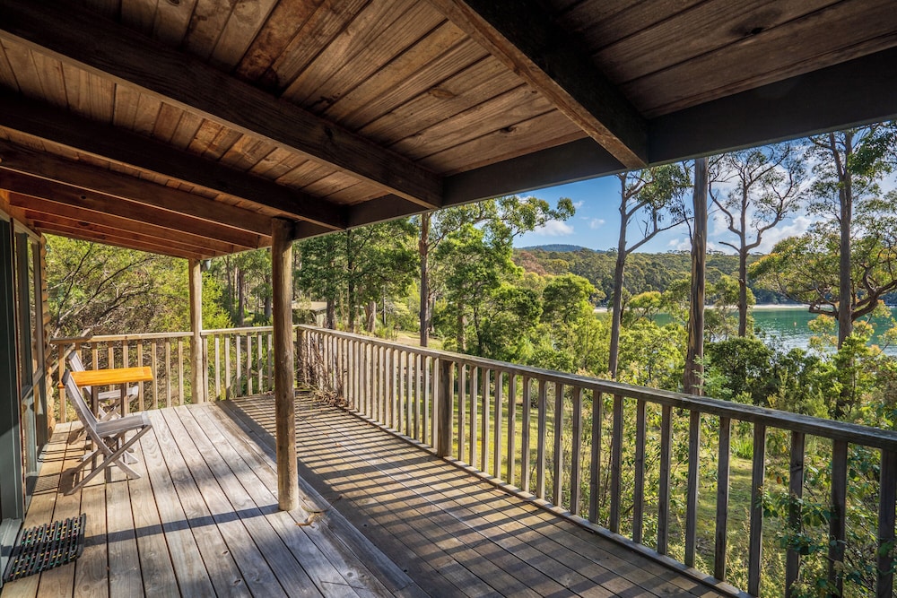 Stewarts Bay Lodge 30/65