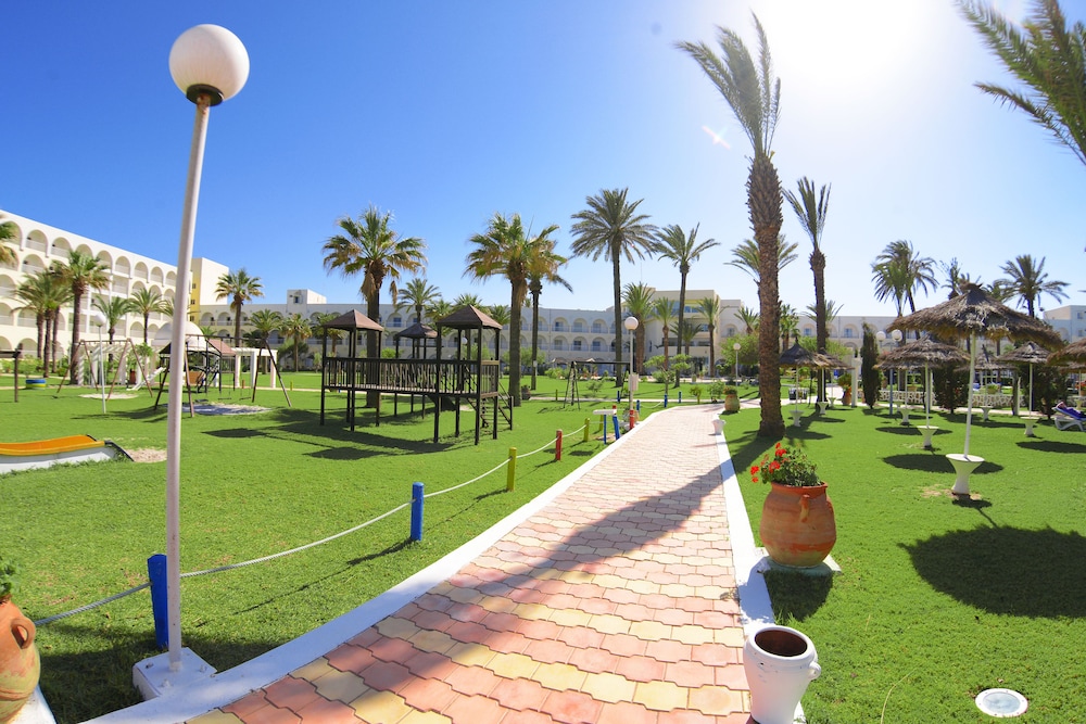 El Mehdi Beach Resort 45/84