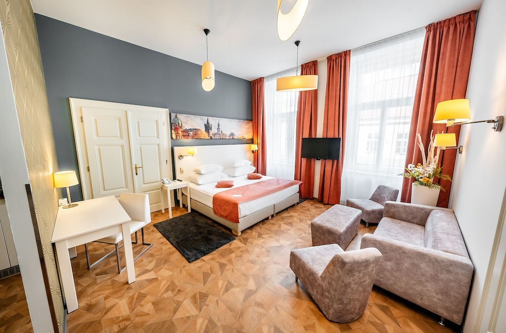 Deluxe, Twin Beds, Grandium Hotel Prague 10/10