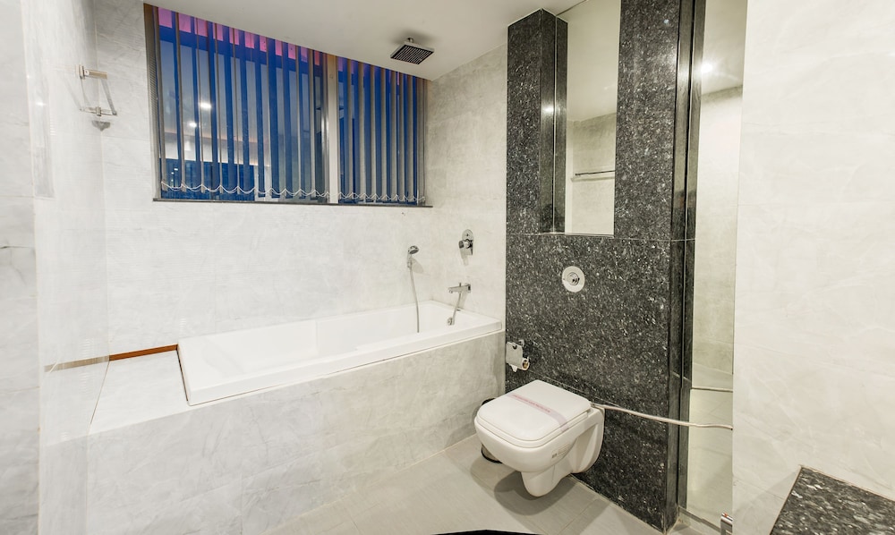Hotel Narula S Aurrum 29/32